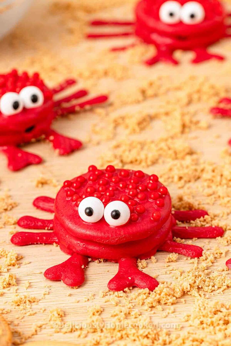Chocolate dipped Oreo crabs - Deliciously Home Cooked