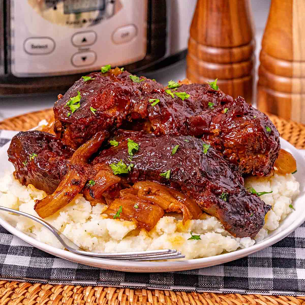 Slow cooker country style ribs
